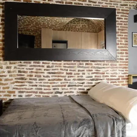 Cozy Loft - Royal Palace Apartment *
