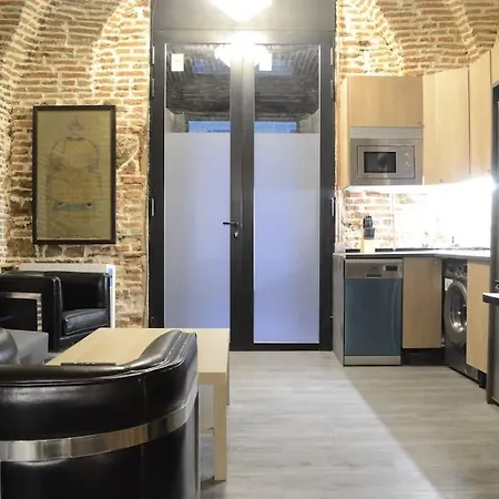 Cozy Loft - Royal Palace Apartment