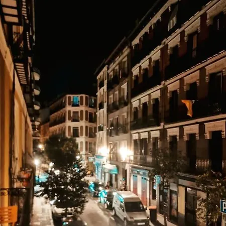 Alojamiento En Centro De Madrid