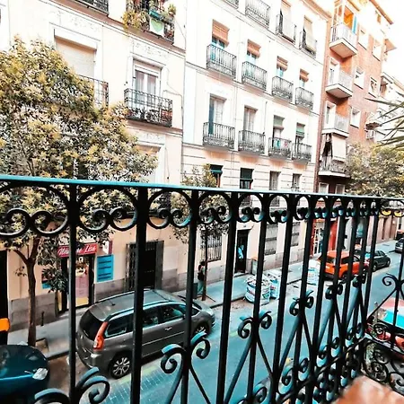 Apartment Alojamiento En Centro De Madrid