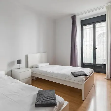 Ave En Centro Atocha Apartment *