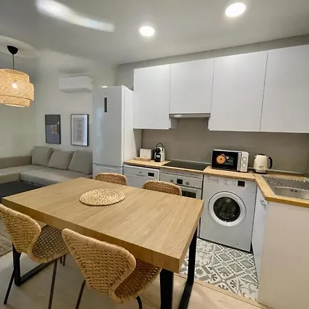 Apartment Downtown&new Apt 9pax En La Plaza De Chueca