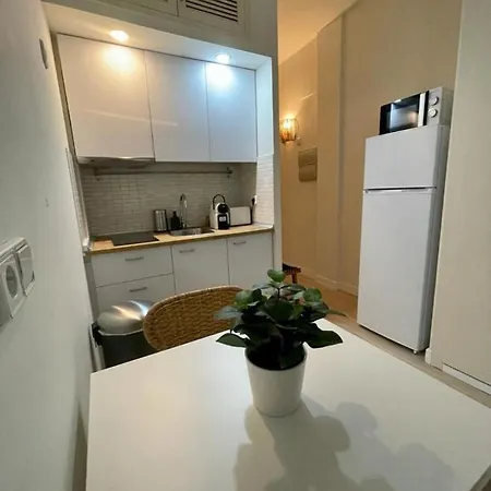 アパート Cool Apt 1hab 4 Pax En La Plaza De Chueca マドリード