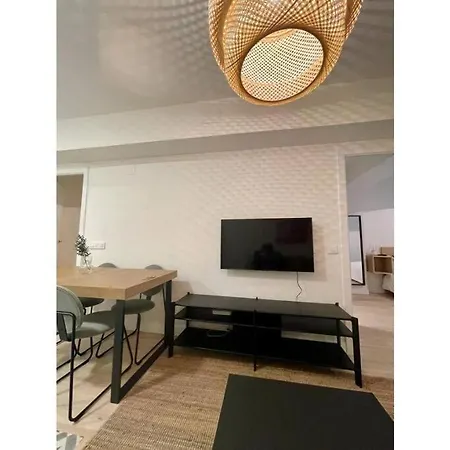 Cool Apt 9 Pax En Plena Plaza De Chueca Apartment Madrid