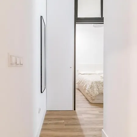 Arturo Soria Apartments2 Apartment