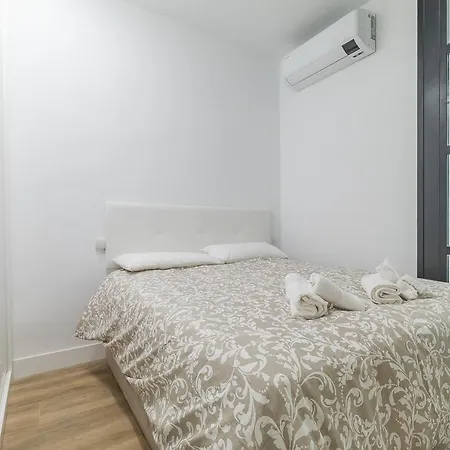Arturo Soria Apartments2 Apartment