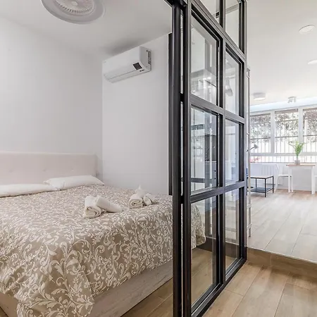Arturo Soria Apartments2 Apartment *