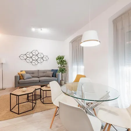 Apartment Bright And Modern- 2 Bedrooms 1bathroom- Mintystay - Bocangel Madrid