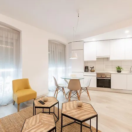 Bright And Modern- 2 Bedrooms 1bathroom- Mintystay - Bocangel Apartment Madrid