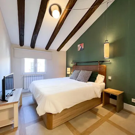 Apartamento Reformado En Chueca Apartment *