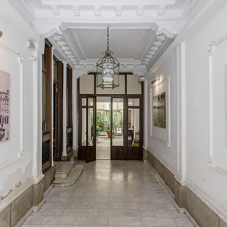 Apartment Modern In Chueca Inf3iz4