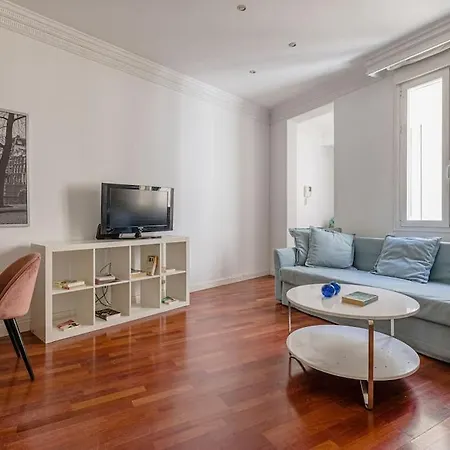 Apartment Modern In Chueca Inf3iz4