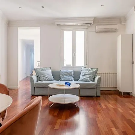 Modern In Chueca Inf3iz4 *