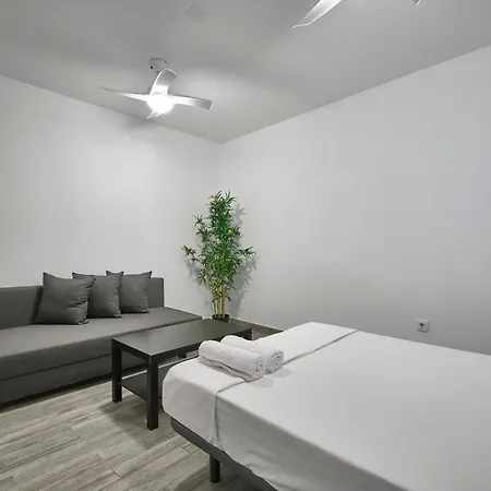 Habitación en casa particular Nunez De Arce Madrid