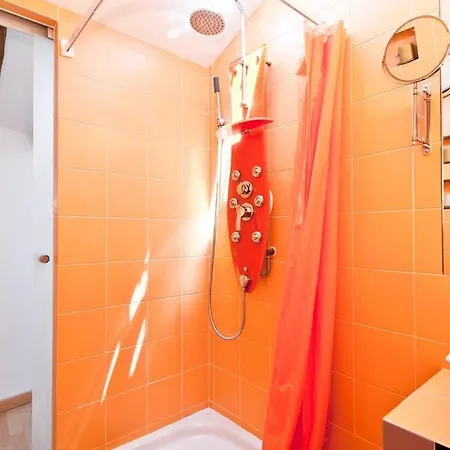 Hortaleza 72 Buhardilla En Chueca Apartamento Madrid