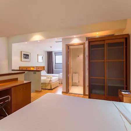 Hotel Petit Palace Cliper-gran Via 3*