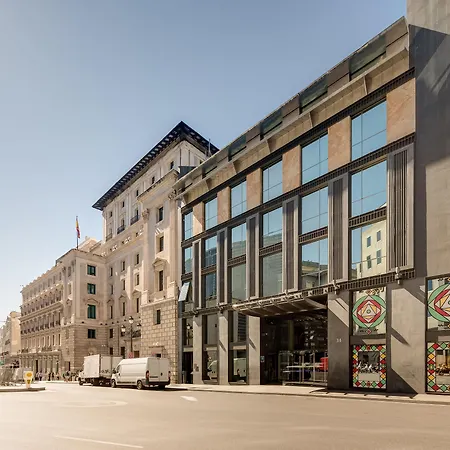 Hotel Urban, A Small Luxury Of The World Madryt