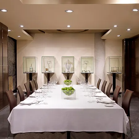 Hotel Urban, A Small Luxury Of The World