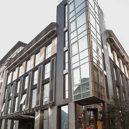 Hotel Urban, A Small Luxury Of The World