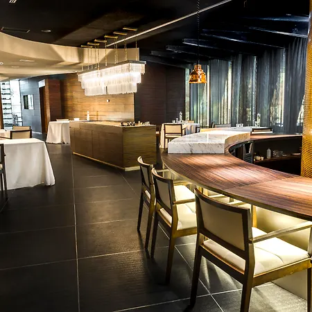 Urban, A Small Luxury Of The World 5*