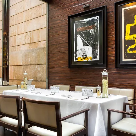 Hotel Urban, A Small Luxury Of The World Madryt