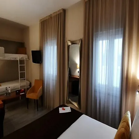 Puerta De Toledo Hotel 3*