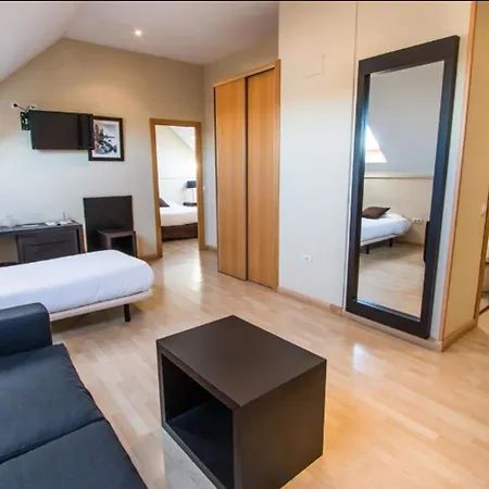 Hotel Feria De 4*