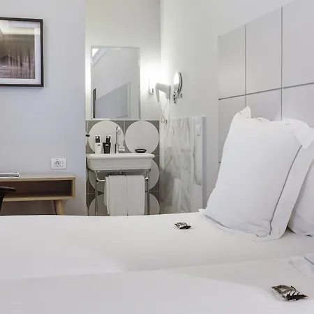 One Shot Recoletos Hotel