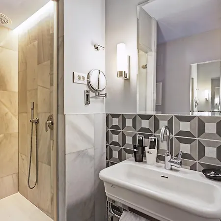 One Shot Recoletos Hotel Madryt