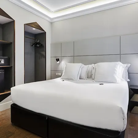 One Shot Recoletos Hotel Madryt