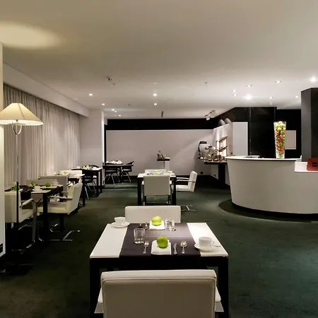 ヒルトン エアポート 4*