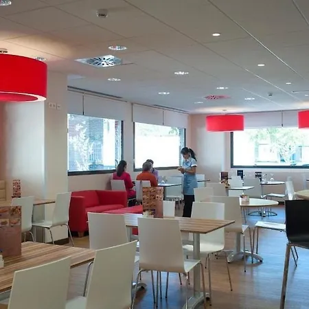 Hotel Travelodge Metropolitano