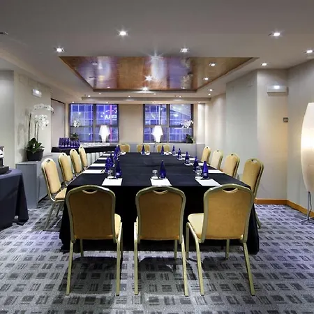 Hotel Exe Plaza 4*