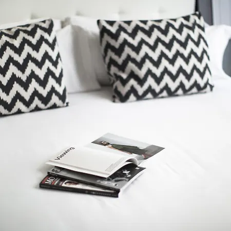Petit Palace Triball 3* Madrid