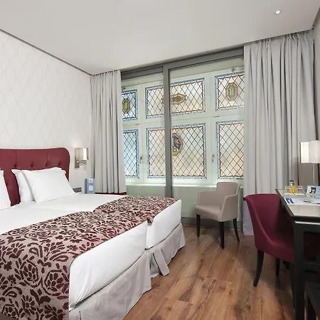 Hotel Eurostars Plaza Mayor 4*
