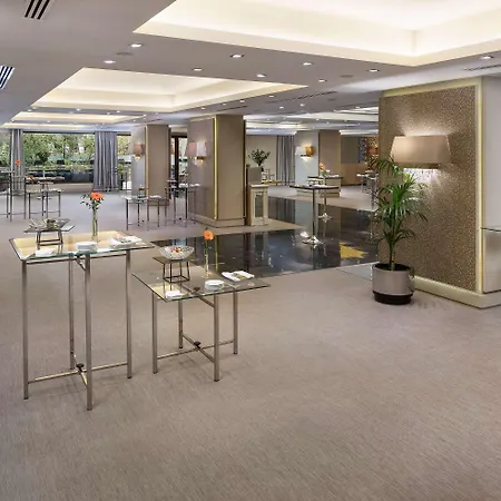 Hotel Melia Castilla 4*
