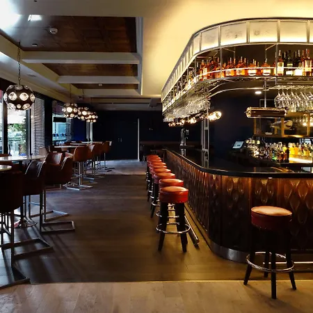 Hotel Melia Castilla 4*