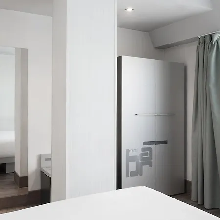 Petit Palace Plaza Mayor Hotel 4*