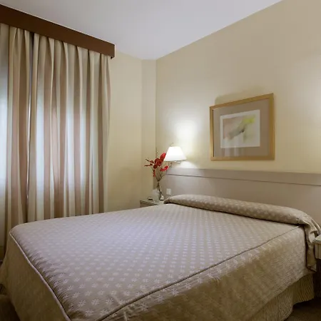 Aparthotel Espahotel Plaza Basilica