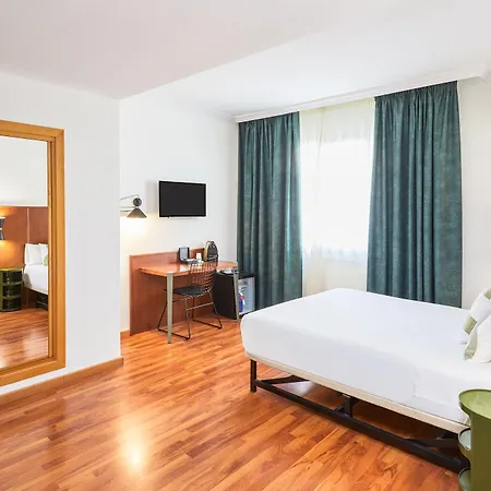 Hotell Cason Del Tormes By Happyculture Madrid