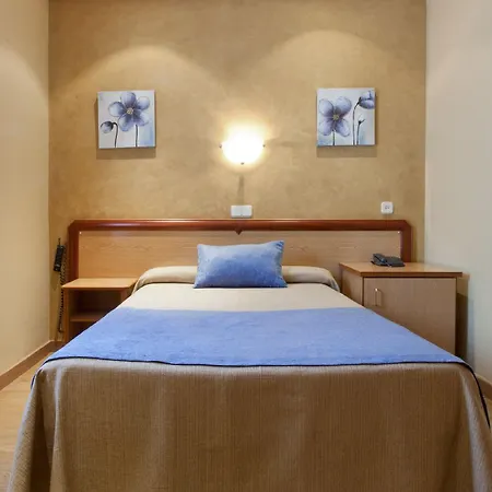 Mediodia Hotell