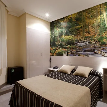 Mediodia Hotell 2*