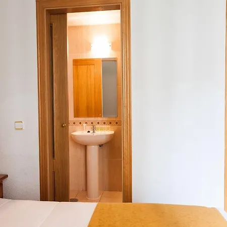 Josefina-gran Via Hostel Madrid