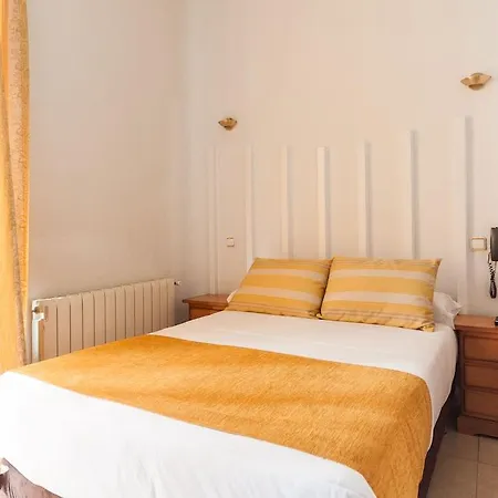 Josefina Hostal