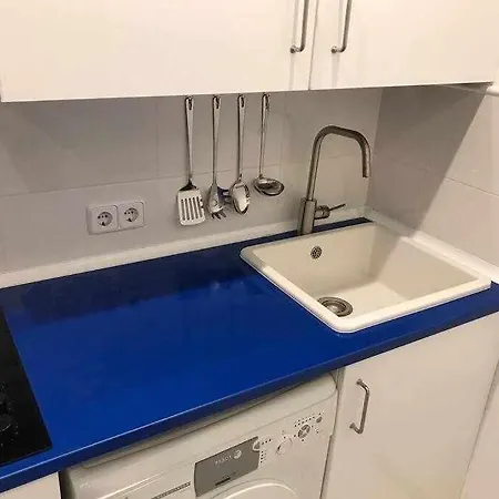 Appartamento Un Genial Estudio En El Barrio Cortes Madrid