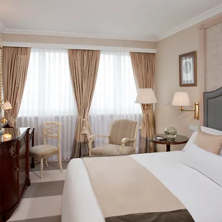 Hotel Melia Castilla 4*