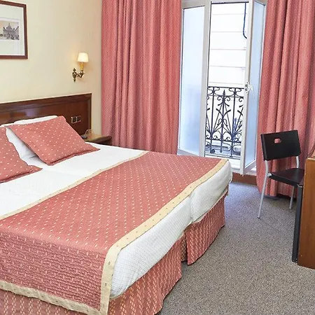 Hotel Carlos V Madrid