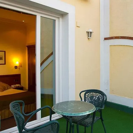 Hotel Carlos V Madrid