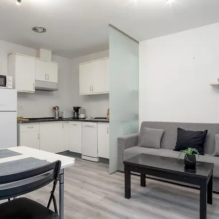 1 Bedrooms 1 Bathrooms Furnished - Cortes - Cozy- Mintystay Appartamento *