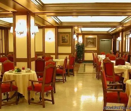Hotel Ii Castillas 3*
